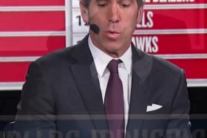 你会怎么选？ESPN认为状元榜眼签都可拿来交易得到字母哥