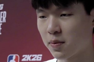 一个不够还要俩！如果遇到小萨怎么办？杨瀚森：也要个签名合影！